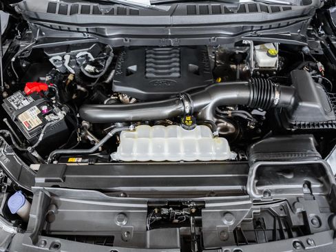 Certified 2022 Ford F150 Lariat w/ Equipment Group 502A High image 27