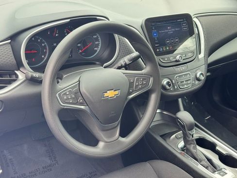 Used 2024 Chevrolet Malibu LT image 21