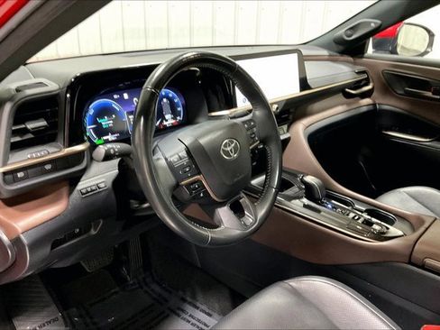 Used 2024 Toyota Crown AWD/4WD image 14