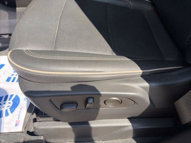 Used 2023 Chevrolet Tahoe Premier AWD/4WD image 18