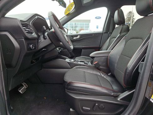 Certified 2023 Ford Escape ST-Line Select w/ Tech Pack #2 image 13