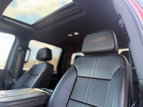 Used 2025 Chevrolet Silverado 2500 High Country w/ Technology Package image 16