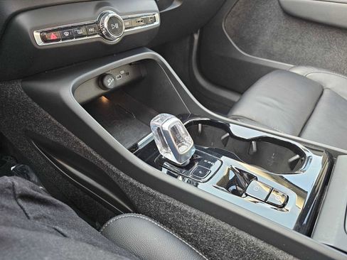 Used 2023 Volvo XC40 B4 Plus w/ Protection Package Premier FWD image 32