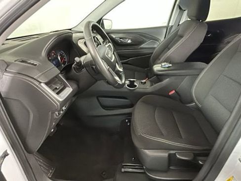 Used 2024 GMC Terrain SLE FWD image 12