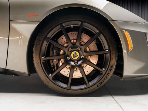 Used 2020 Lotus Evora image 26