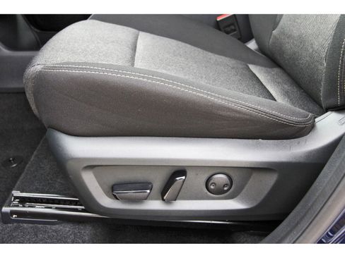 Used 2024 Nissan Rogue SV FWD image 28