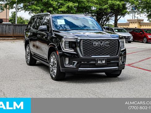 Used 2023 GMC Yukon Denali Ultimate AWD/4WD image 5