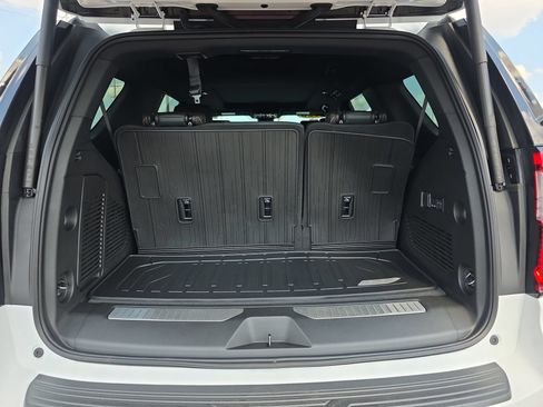 Used 2026 GMC Yukon AT4 w/ AT4 Premium Plus Package AWD/4WD image 15