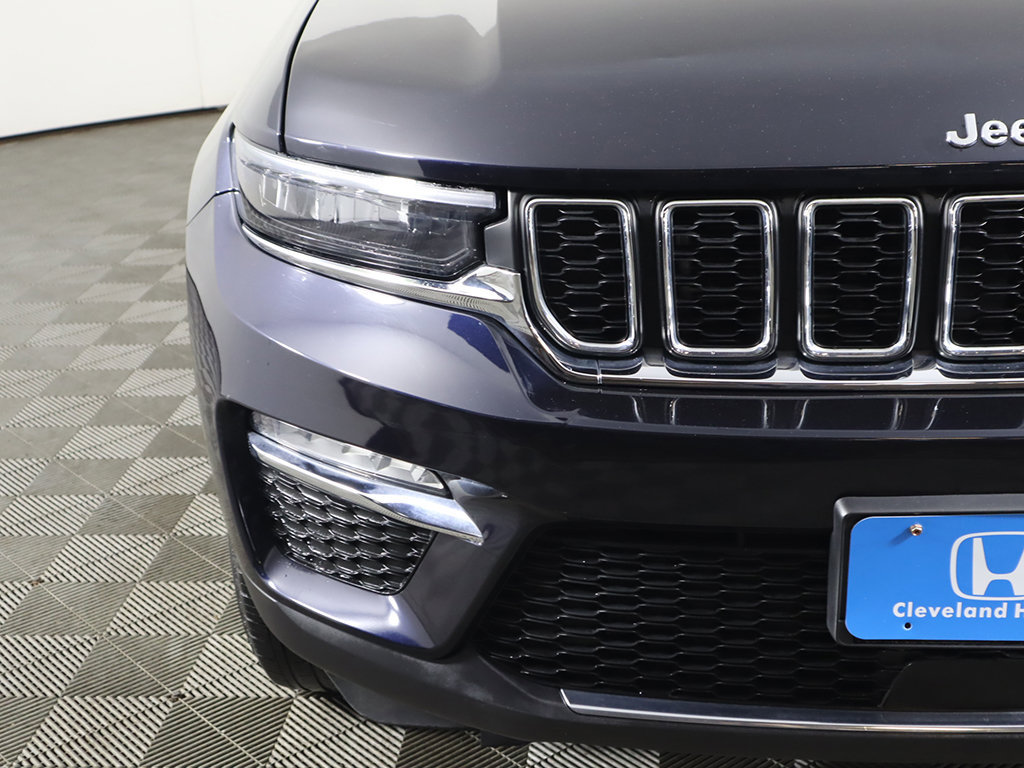 Used 2023 Jeep Grand Cherokee Limited AWD/4WD image 14