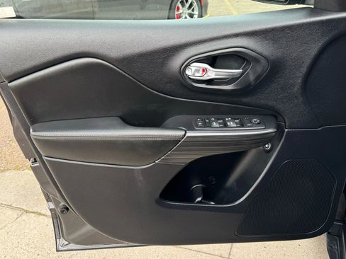 Used 2016 Jeep Cherokee High Altitude image 33