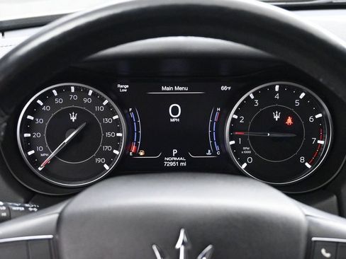 Used 2021 Maserati Ghibli S RWD image 29