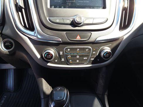 Certified 2019 Chevrolet Equinox LT FWD image 23