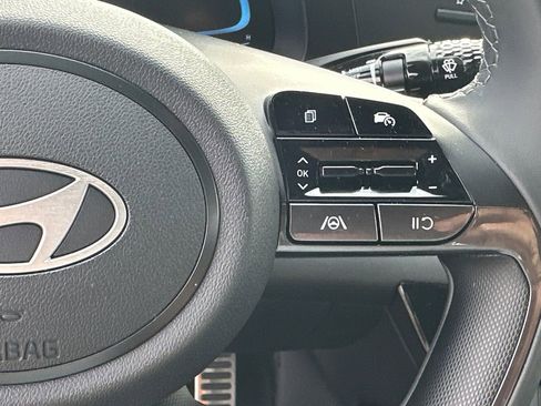 New 2025 Hyundai Elantra Sport image 25