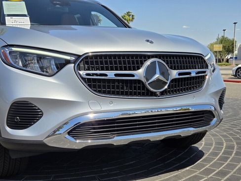 Certified 2026 Mercedes-Benz GLC 300 image 9