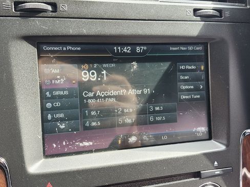 Used 2015 Lincoln Navigator 2WD image 21