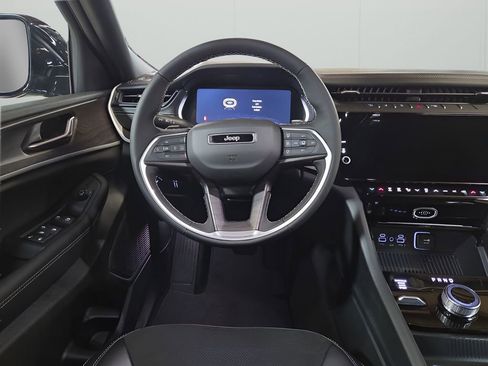 New 2026 Jeep Grand Cherokee Altitude AWD/4WD image 13