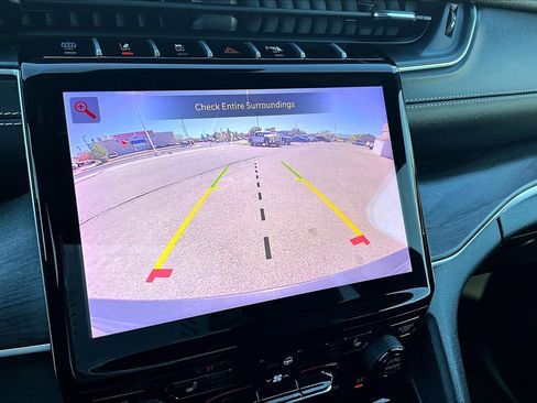 Used 2024 Jeep Grand Cherokee Limited 4xe image 14