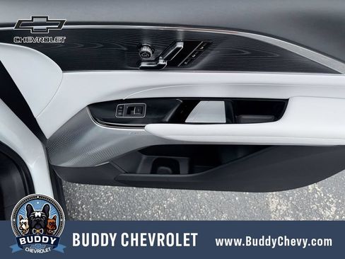 Used 2024 Cadillac Lyriq Sport w/ LPO, Floor Liner Package AWD/4WD image 33