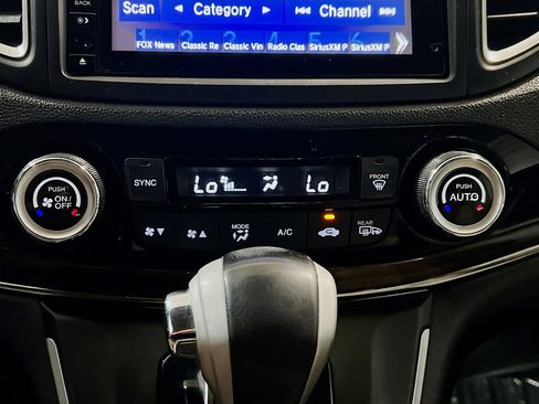 Used 2016 Honda CR-V Touring image 12