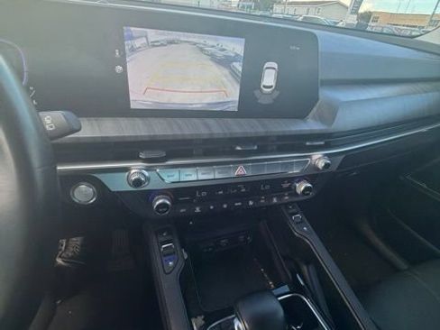 Used 2023 Kia Telluride EX w/ EX Captain's Chair Package FWD image 24