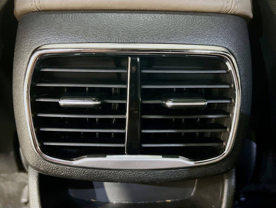 Used 2020 Hyundai Santa Fe Limited FWD image 20