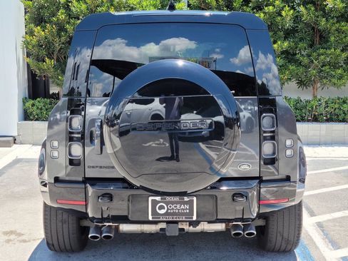 Used 2023 Land Rover Defender 110 V8 AWD/4WD image 5