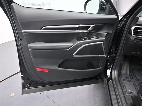New 2025 Kia Telluride S image 19