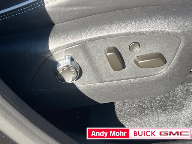 Used 2026 GMC Acadia Denali Ultimate w/ LPO, Floor Liner Package FWD image 45