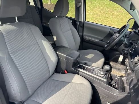 Used 2023 Toyota Tacoma SR image 13