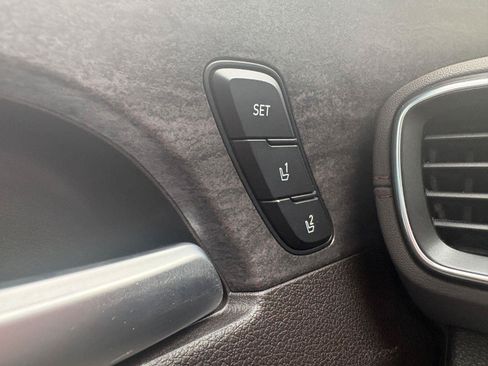 Used 2019 Hyundai Santa Fe FWD image 34