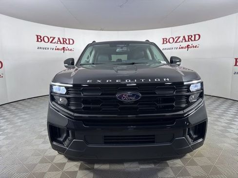 New 2025 Ford Expedition Max Active image 2