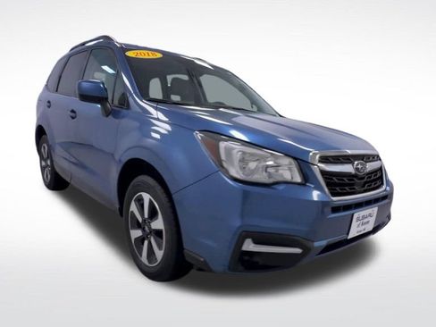 Used 2018 Subaru Forester 2.5i Premium w/ All-Weather Package AWD/4WD image 2