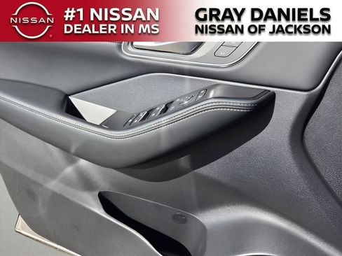 New 2026 Nissan Rogue Platinum w/ Platinum Premium Package AWD/4WD image 14