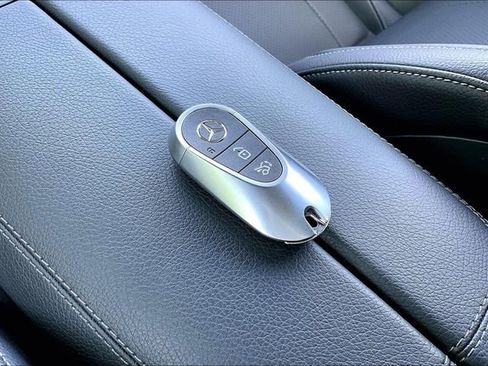 Certified 2026 Mercedes-Benz CLE 300 4MATIC Coupe image 38