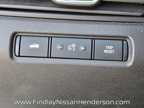 Used 2024 Nissan Altima 2.5 SV image 25