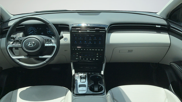 Used 2024 Hyundai Tucson Limited FWD image 9