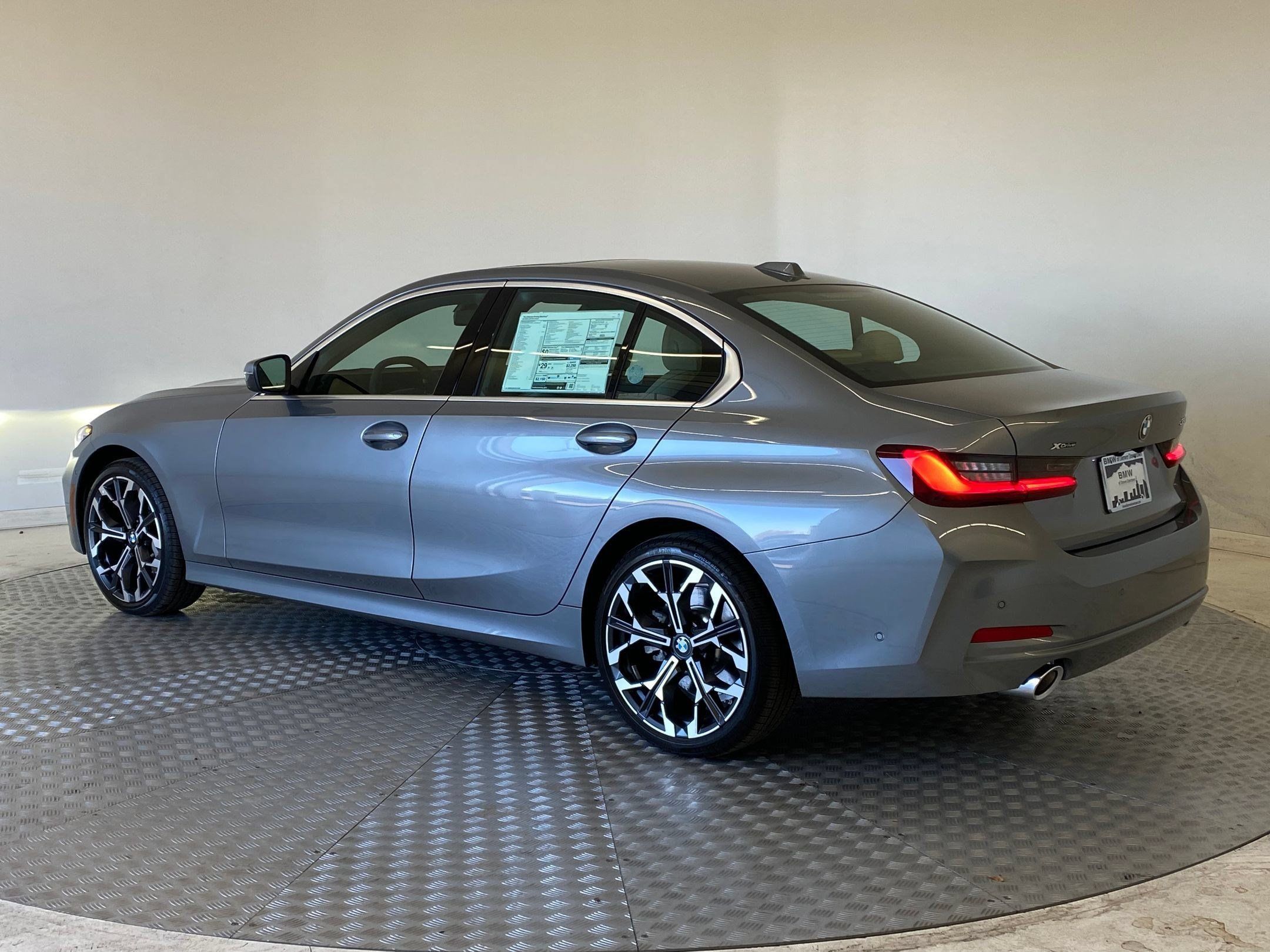 Used 2026 BMW 330i xDrive Sedan w/ Premium Package AWD/4WD image 3