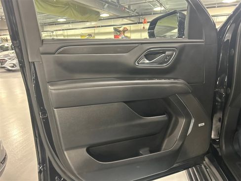 Used 2022 GMC Yukon AT4 w/ Max Trailering Package image 9