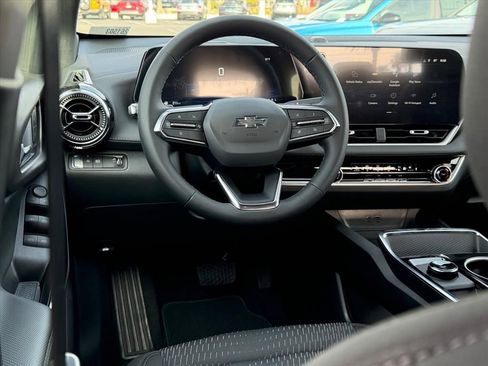 New 2026 Chevrolet Equinox LT w/ Midnight Edition image 8