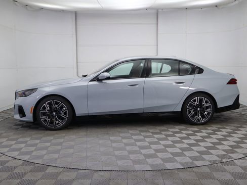 New 2026 BMW 530i w/ M Sport Package image 8