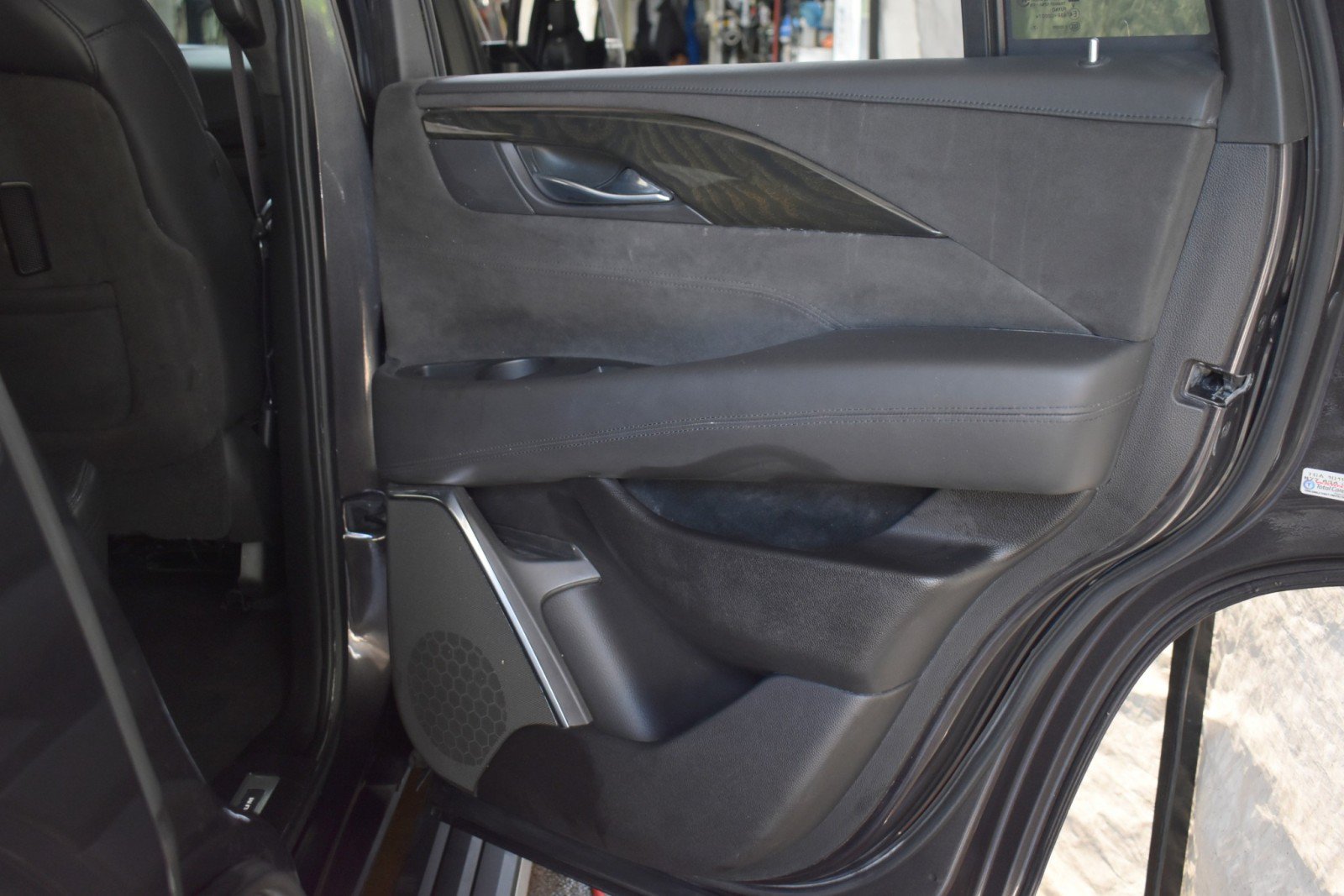 Used 2017 Cadillac Escalade Platinum AWD/4WD image 49