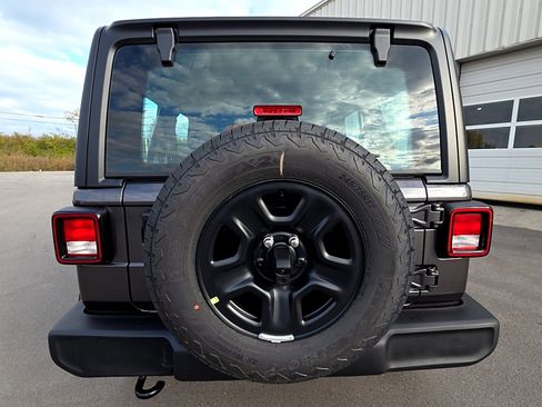 New 2026 Jeep Wrangler Unlimited Sport image 5