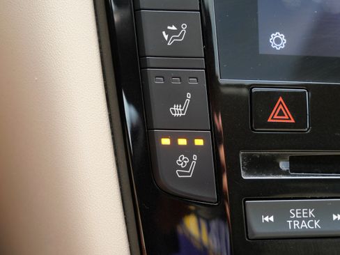 Used 2021 INFINITI QX50 Sensory AWD/4WD image 32