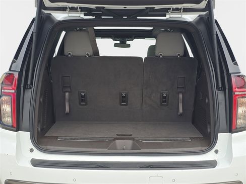 Used 2021 Chevrolet Tahoe Z71 w/ Max Trailering Package image 18