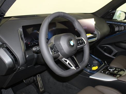 New 2025 BMW X3 xDrive30i w/ Premium Package image 4