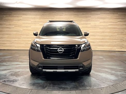Used 2025 Nissan Pathfinder Rock Creek AWD/4WD image 16
