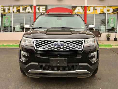 Used 2016 Ford Explorer Platinum AWD/4WD image 2