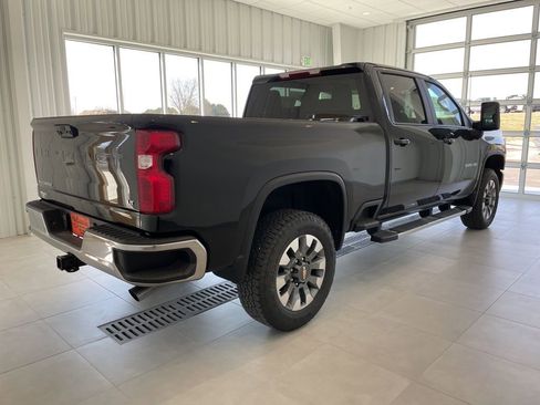 New 2026 Chevrolet Silverado 3500 LT image 11