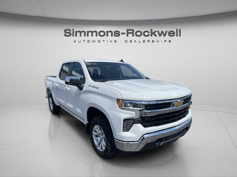 New 2026 Chevrolet Silverado 1500 LT image 3