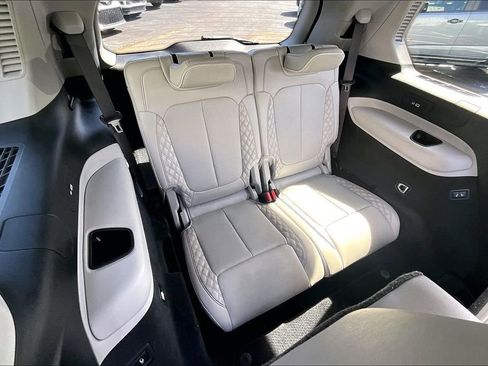 Used 2022 Jeep Grand Cherokee L Summit w/ Luxury Tech Group V image 25